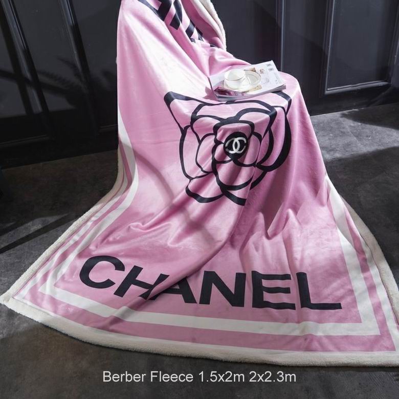 Chanel 1.5x2m 2x2.3m n38